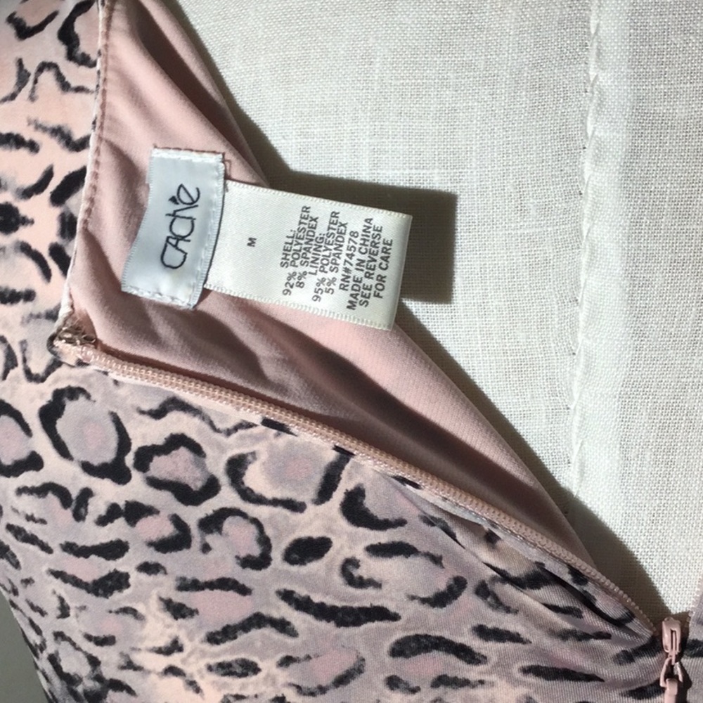Cache Ruched Cheetah Dress - Picture 6 of 6